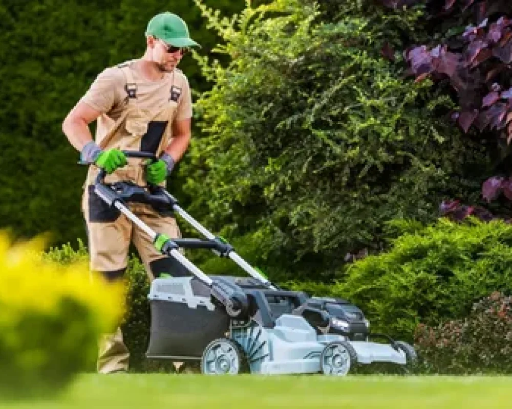 Lawn Mowing Brampton
